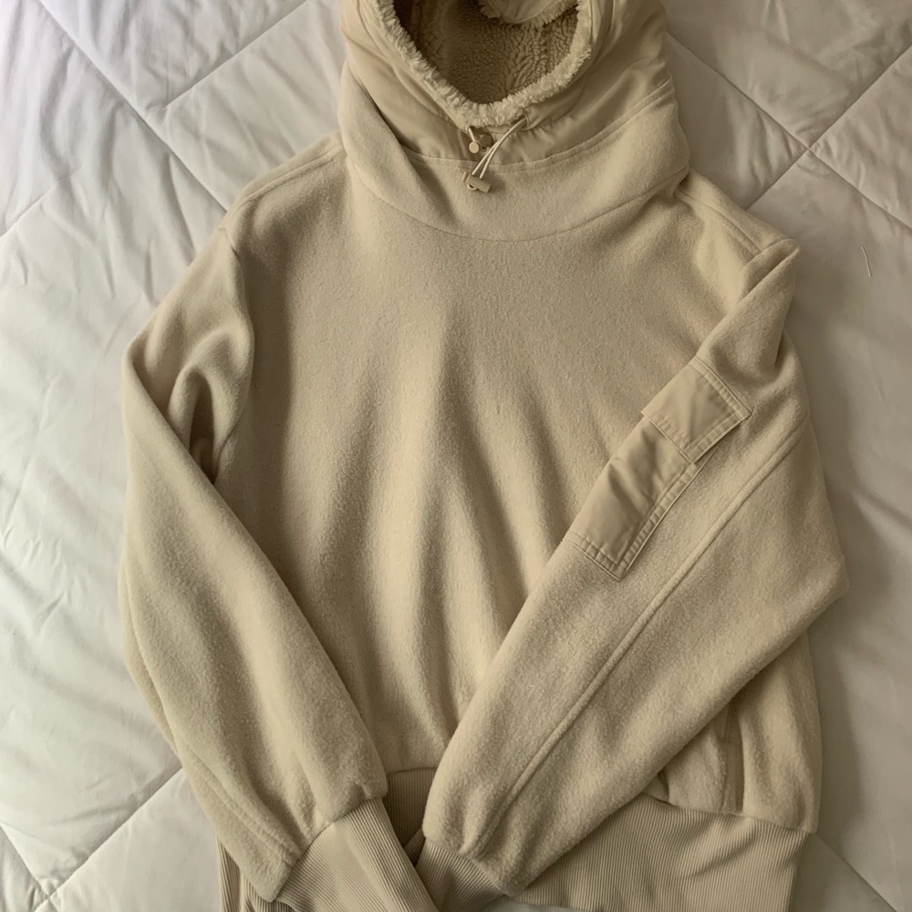Alo Utility Pullover